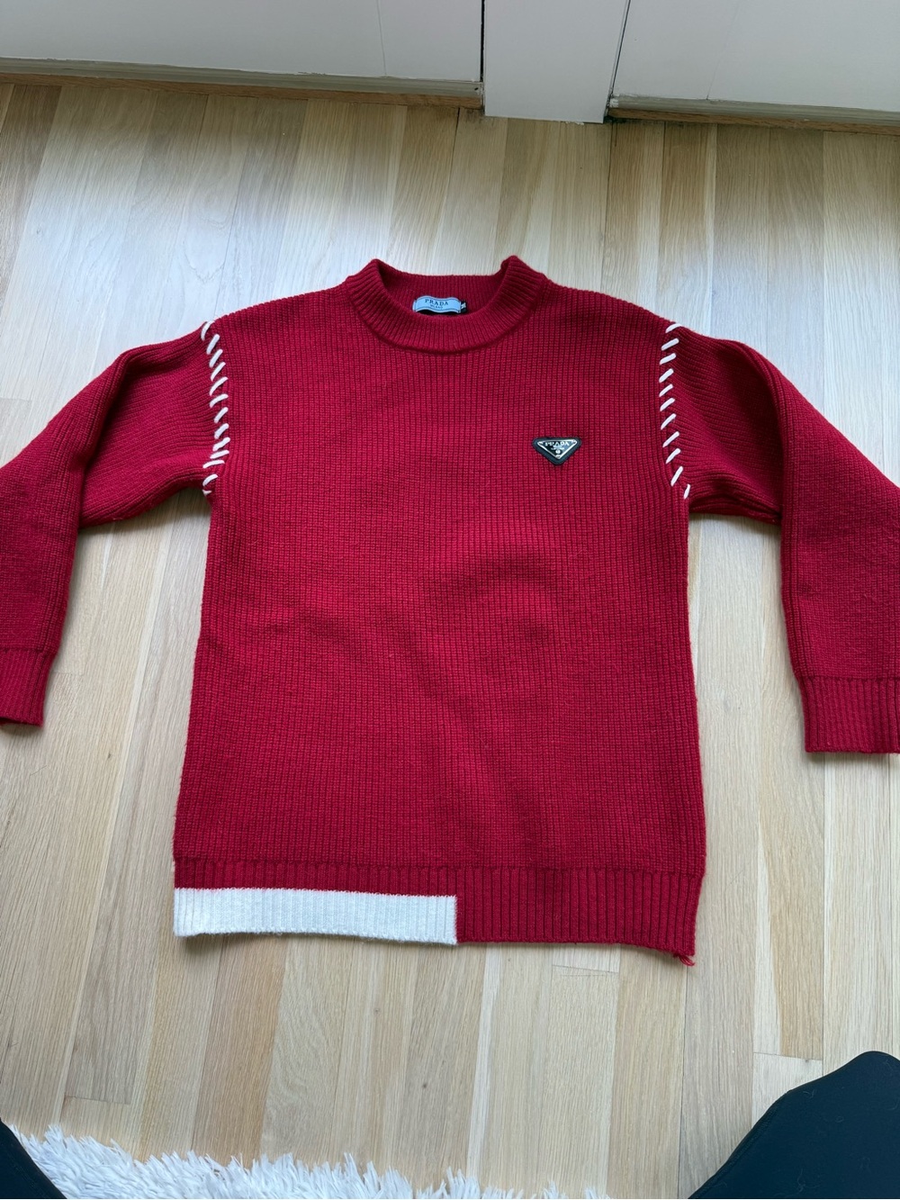 Prad@ (from china) Red Crewneck Wool Sweater sz medium